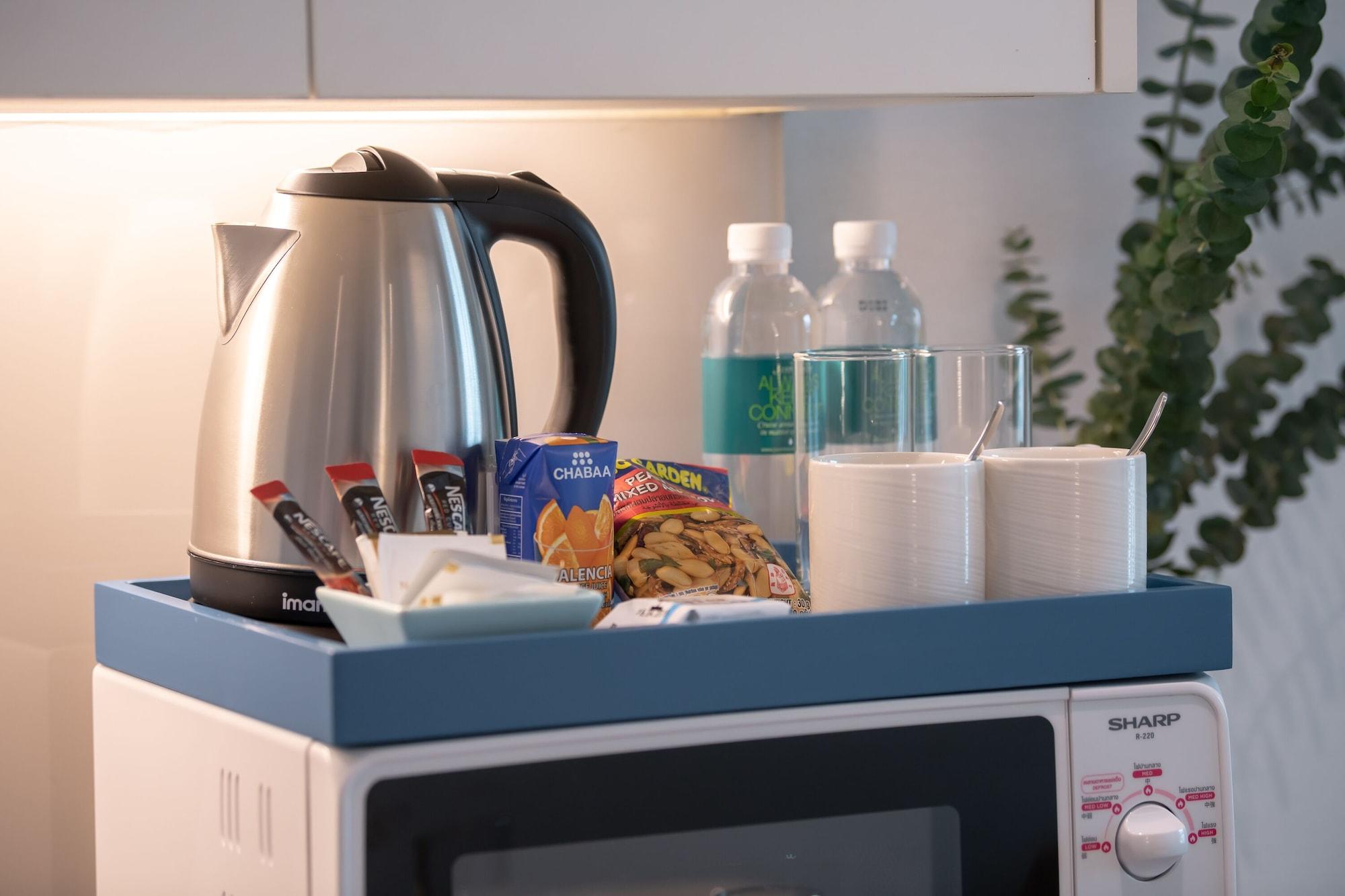 Jasmine 59 Hotel Bangkok Luaran gambar A kettle on a tray