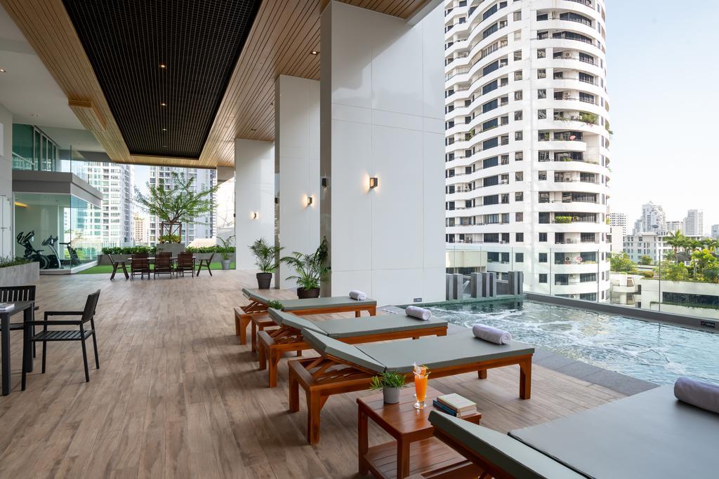 Jasmine 59 Hotel Bangkok Luaran gambar The swimming pool at the hotel